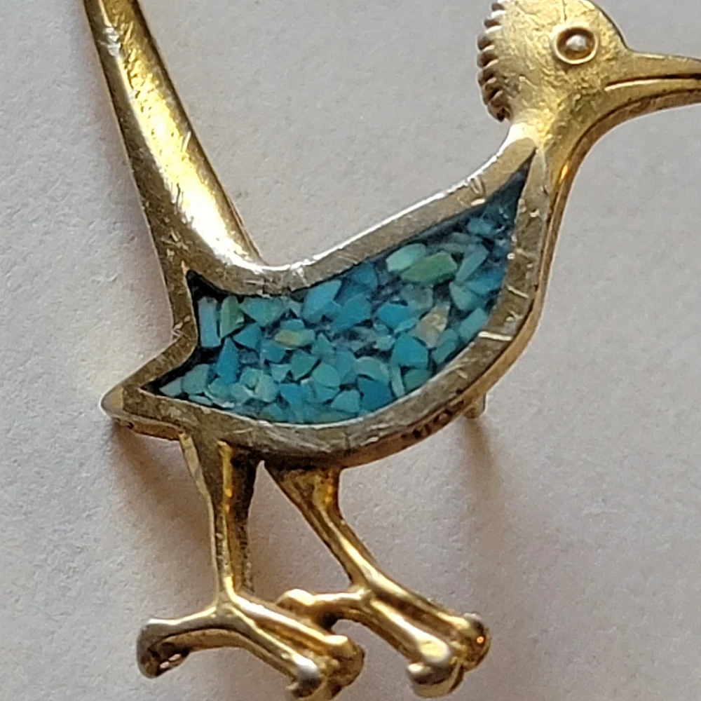 Vintage pin jewelry